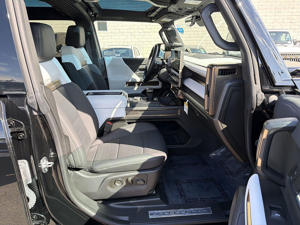 Used 2024 GMC Hummer EV 2X w/ Extreme Off-Road Package AWD/4WD image 27