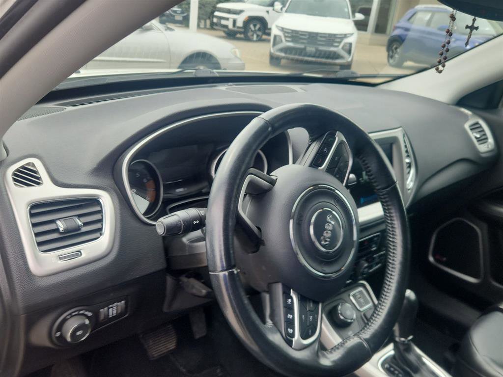 Used 2019 Jeep Compass High Altitude AWD/4WD image 14