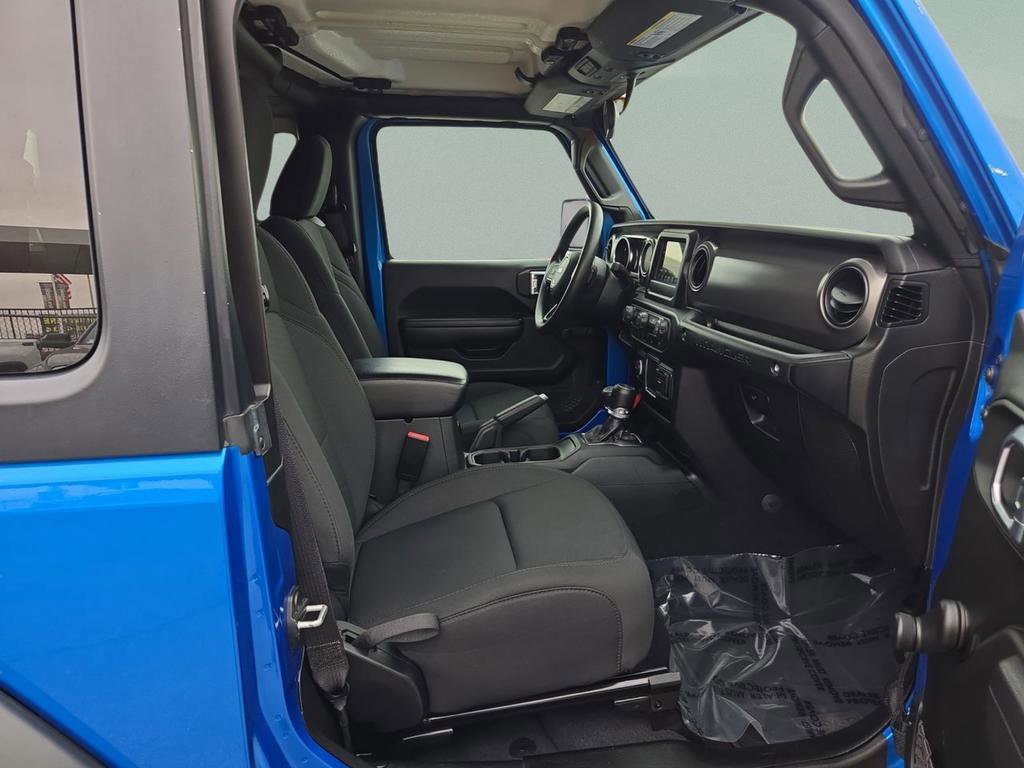Certified 2022 Jeep Wrangler Willys image 27