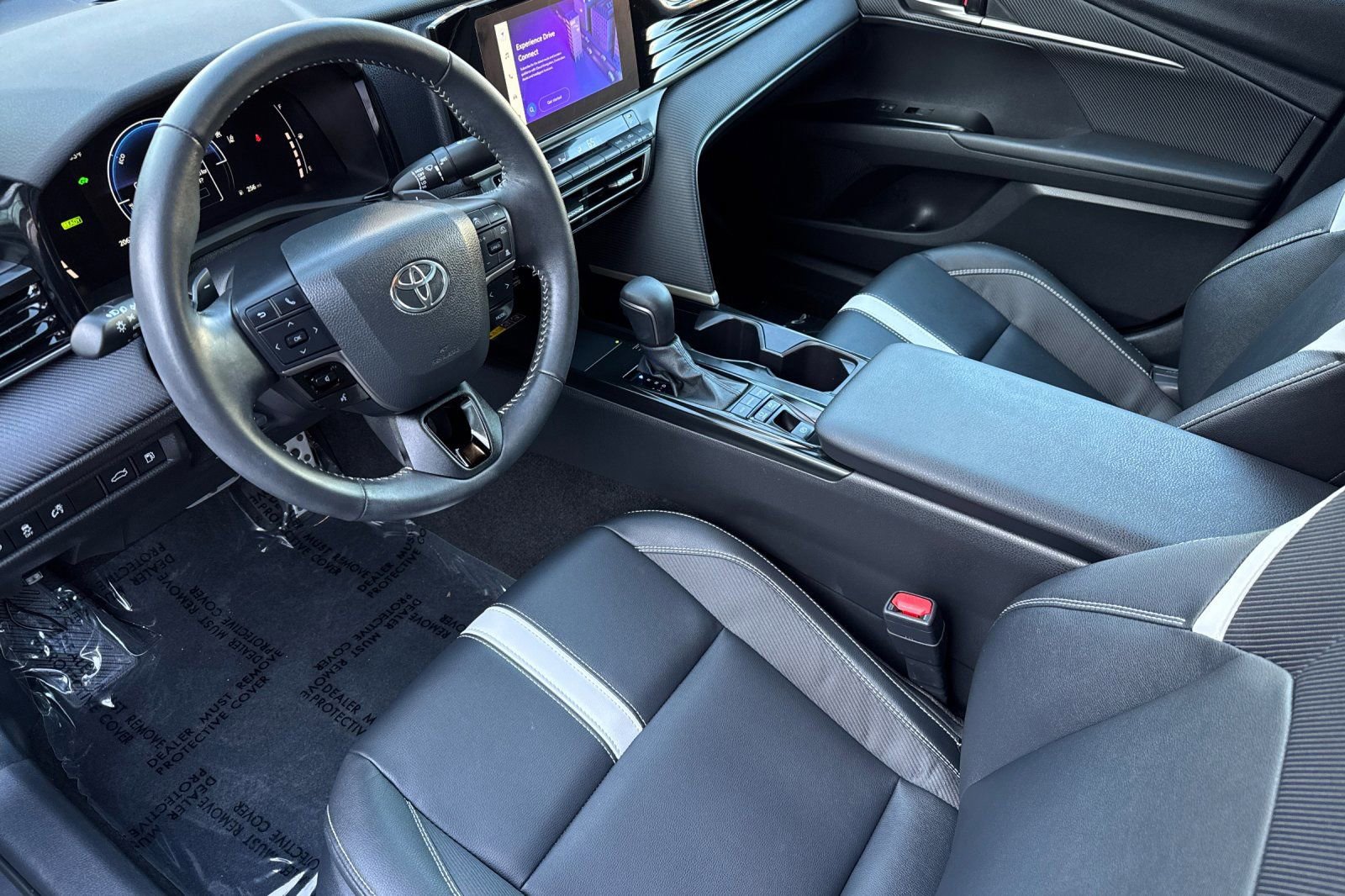 Certified 2025 Toyota Camry SE FWD image 10