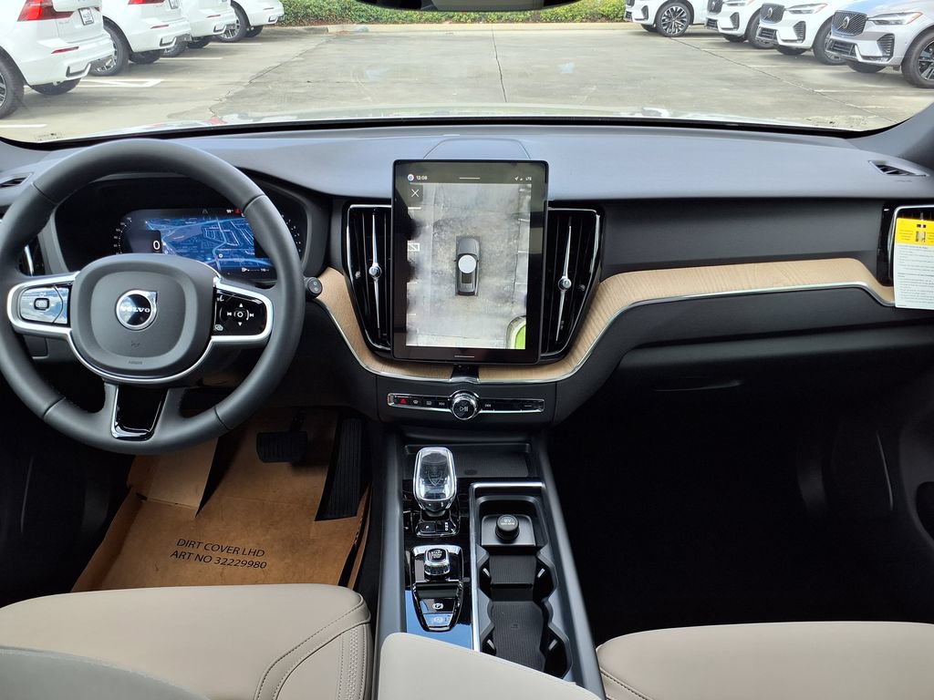 New 2026 Volvo XC60 B5 Plus w/ Protection Package Premier AWD/4WD image 18