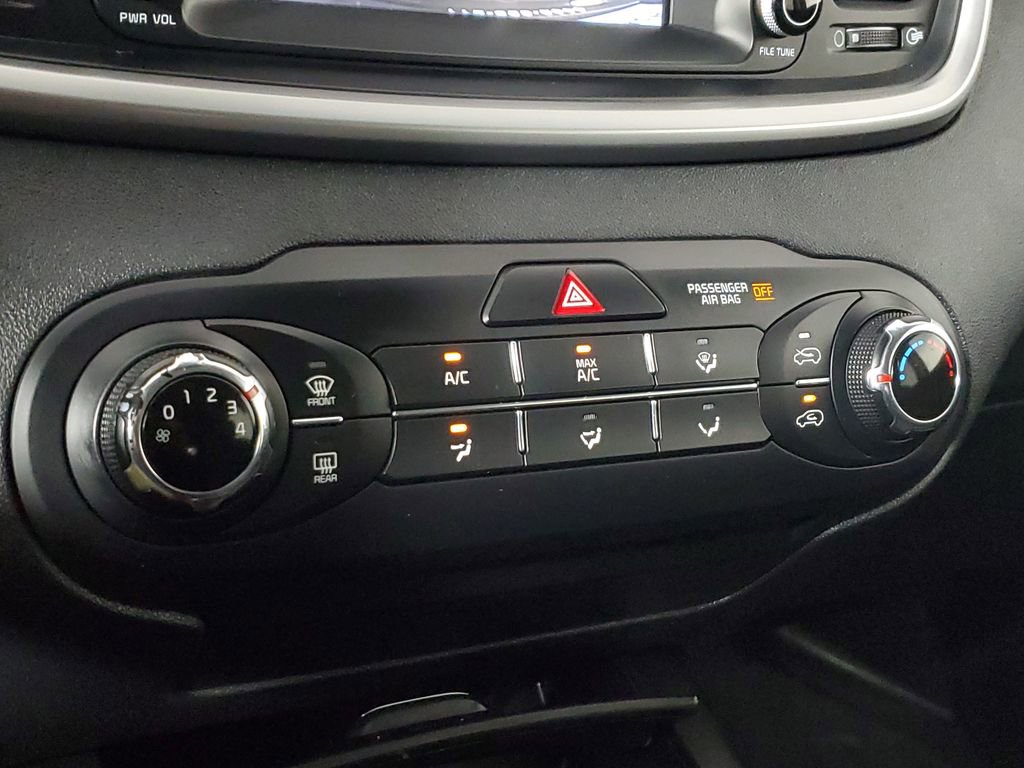 Used 2020 Kia Sorento LX FWD image 14