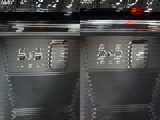 New 2025 Jeep Grand Cherokee Limited 4xe w/ Trailer Tow Package image 28