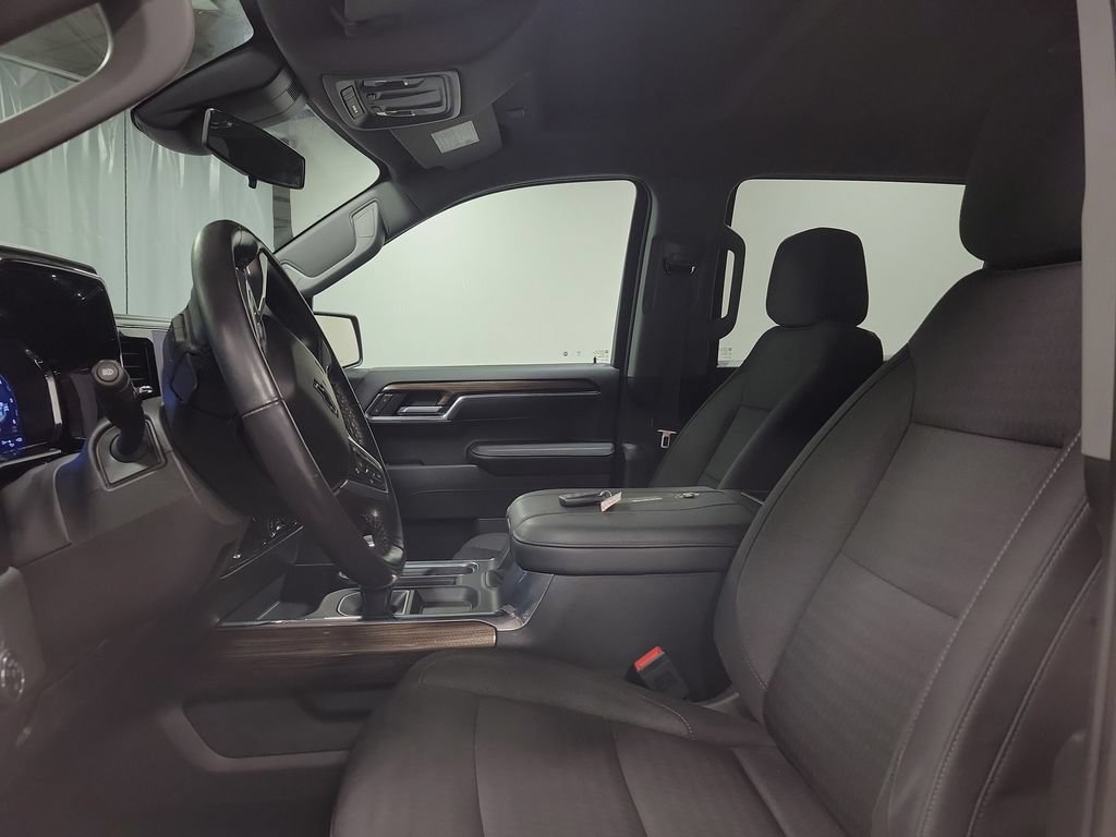 Used 2023 Chevrolet Silverado 1500 LT Trail Boss w/ Protection Package AWD/4WD image 15