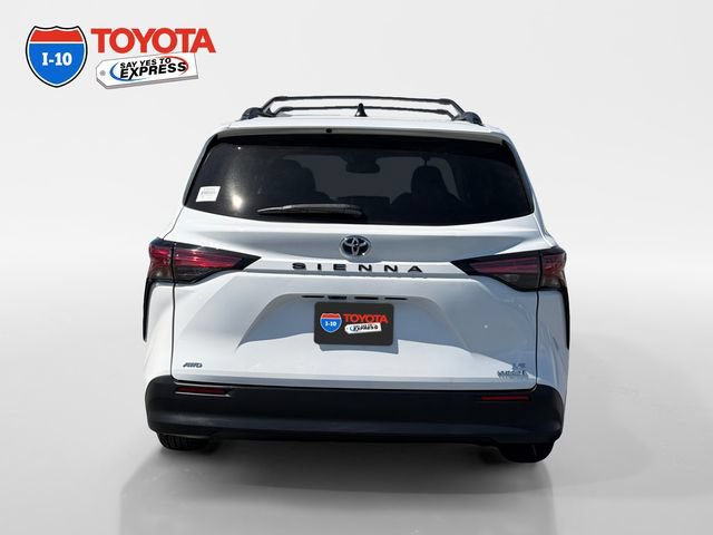 Certified 2022 Toyota Sienna LE w/ LE Plus Package AWD/4WD image 4
