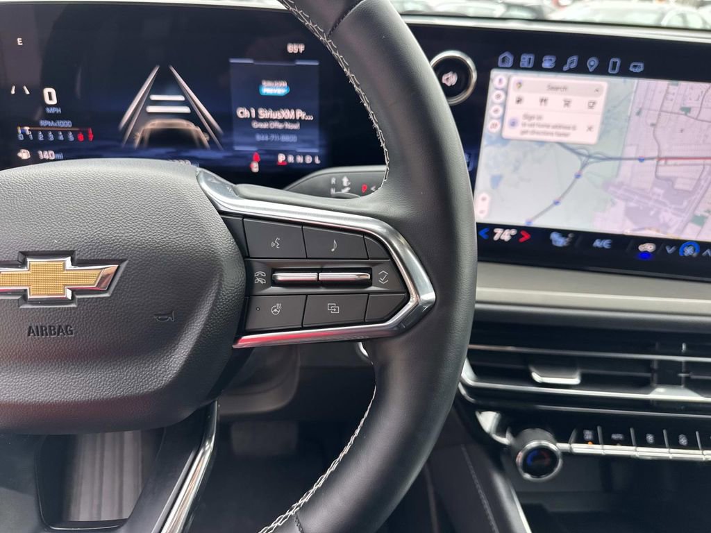 Certified 2025 Chevrolet Traverse LT image 24