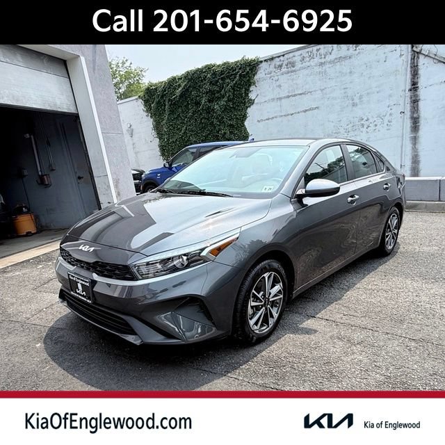 Certified 2024 Kia Forte LXS FWD image 1