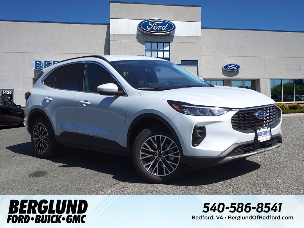 New 2025 Ford Escape SE FWD image 1