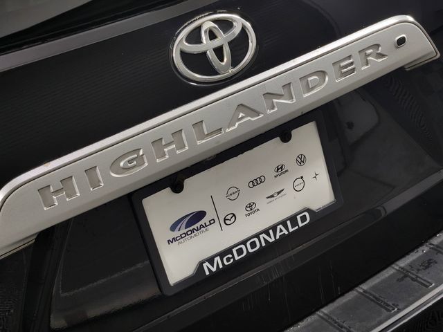 Used 2010 Toyota Highlander Limited w/ Extra Value Pkg 8 AWD/4WD image 9
