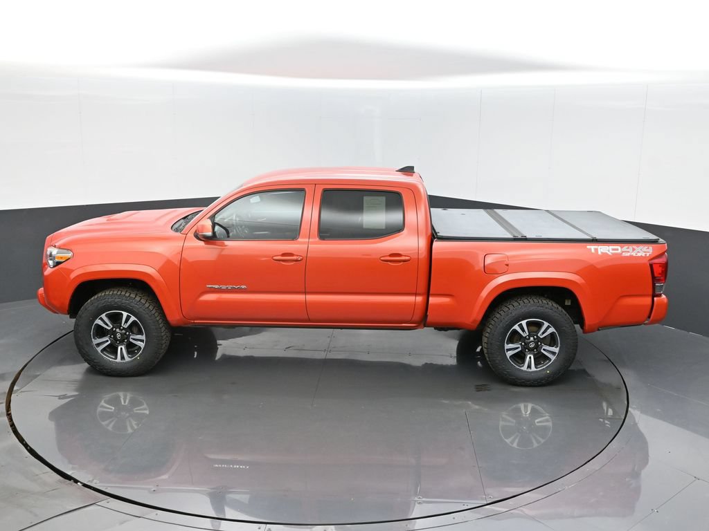 Used 2016 Toyota Tacoma TRD Sport w/ Towing Package AWD/4WD image 15