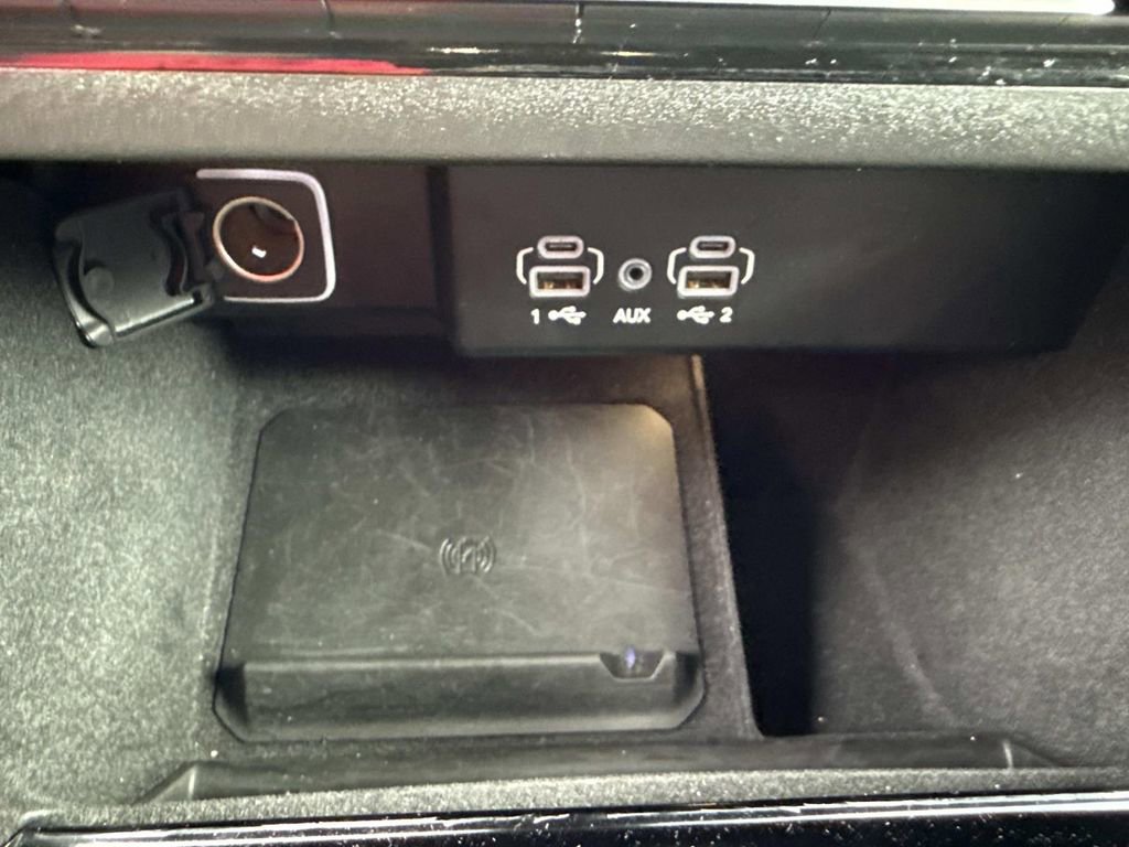 Used 2024 Jeep Wagoneer L Series II image 36