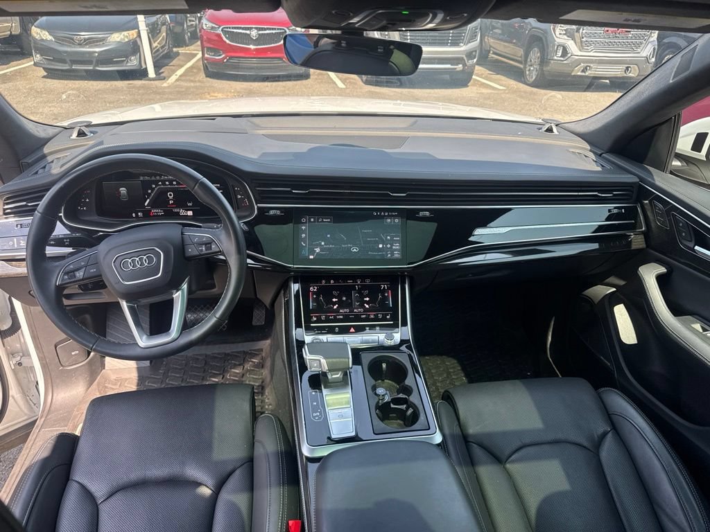 Used 2025 Audi Q8 Prestige AWD/4WD image 15