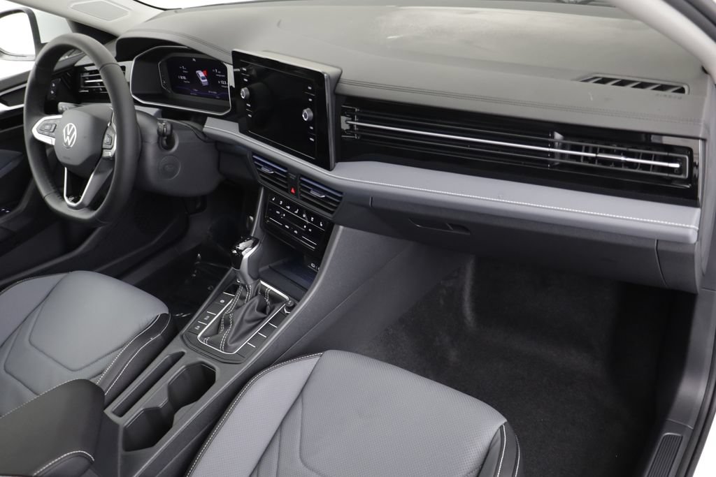 New 2027 Volkswagen Jetta SEL FWD image 21