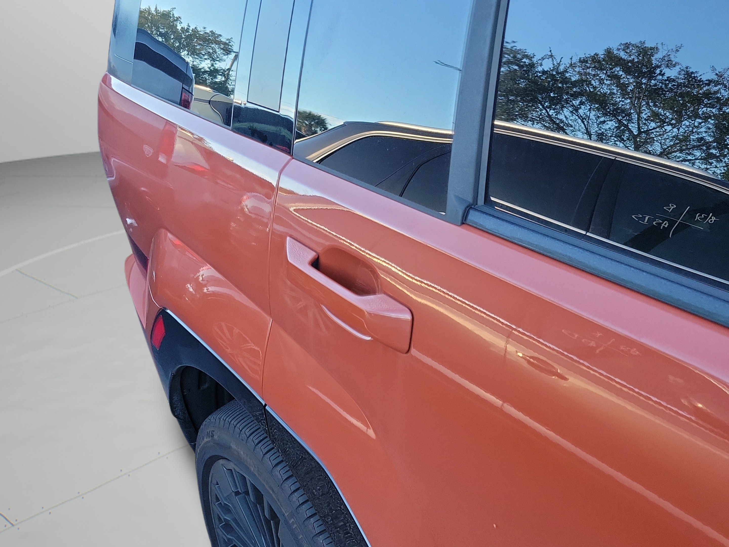 Used 2025 Hyundai Santa Fe Calligraphy FWD image 17