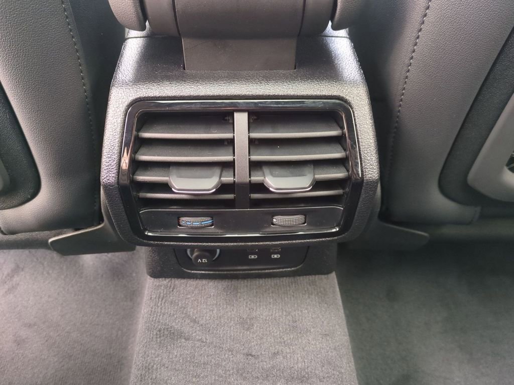 New 2025 Audi Q3 2.0T Premium image 19