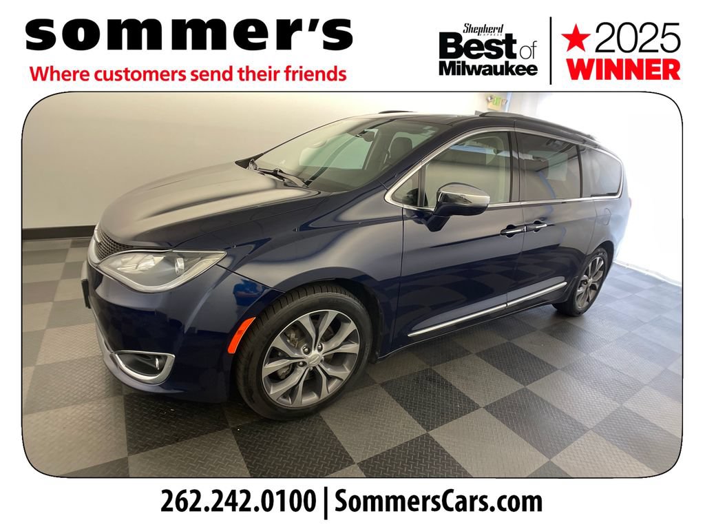Used 2018 Chrysler Pacifica Limited w/ Tire & Wheel Group FWD image 7