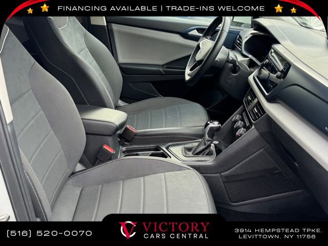 Used 2023 Volkswagen Taos SE image 17
