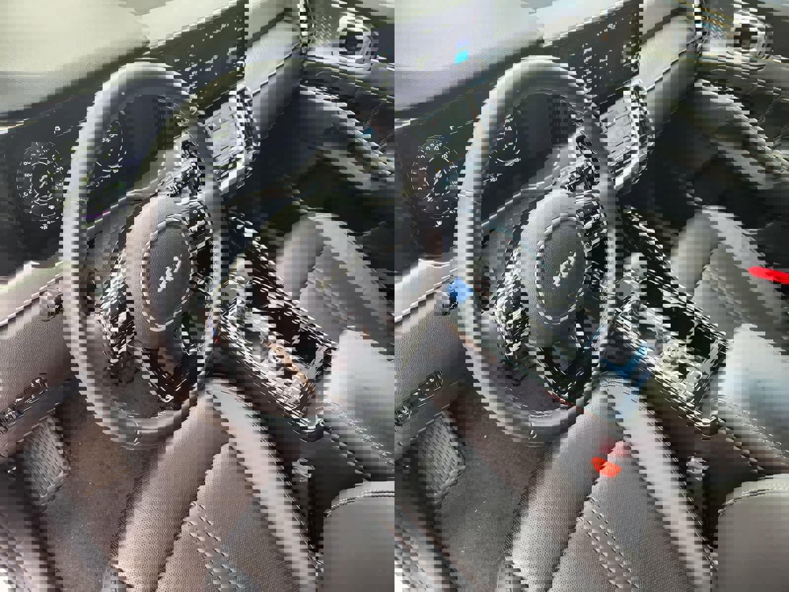 Certified 2023 Kia Sorento SX video 2