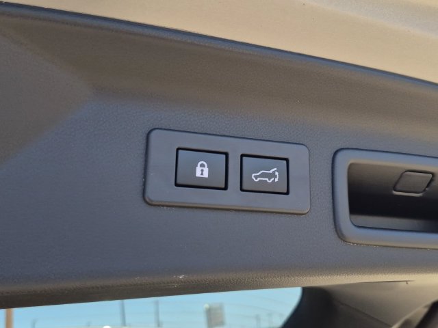Certified 2025 Subaru Forester Limited AWD/4WD image 11