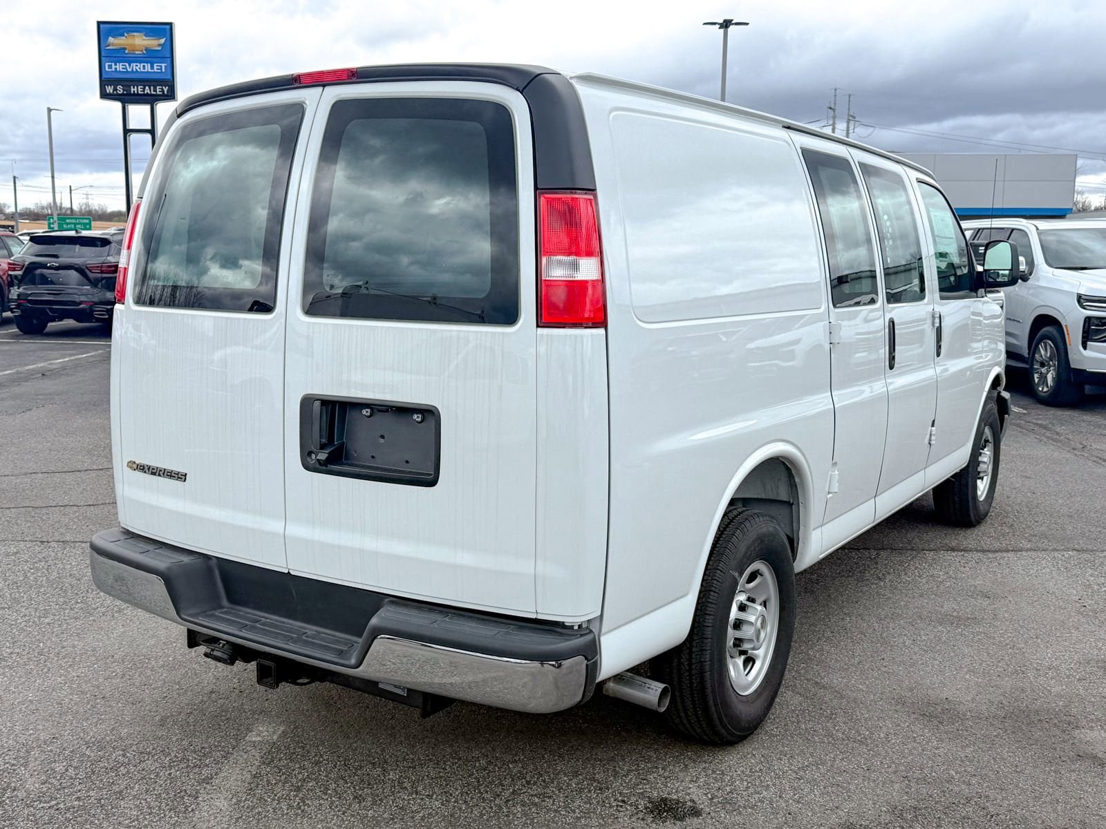 New 2025 Chevrolet Express 2500 w/ Driver Convenience Package RWD image 11