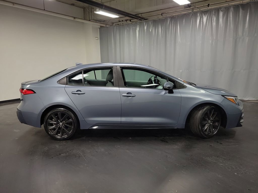 Used 2023 Toyota Corolla SE image 9