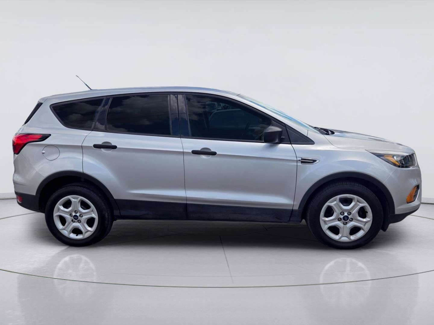 Used 2019 Ford Escape S FWD image 5