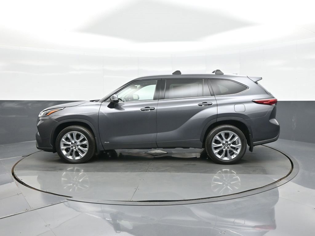 Used 2022 Toyota Highlander Limited image 4