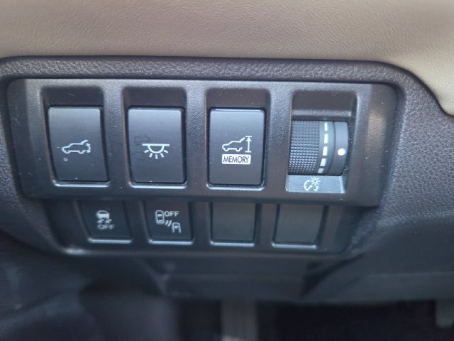 Used 2022 Subaru Ascent Touring AWD/4WD image 43
