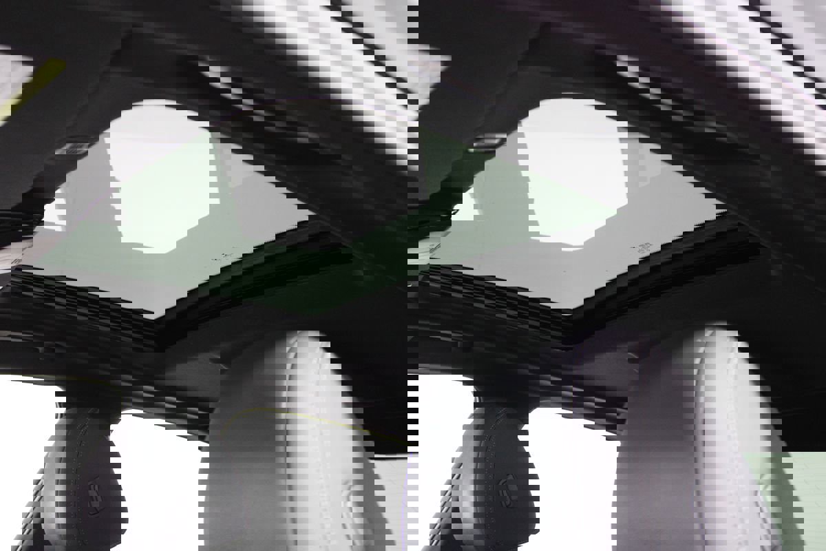 Used 2023 BMW 530e 530e w/ M Sport Package image 28