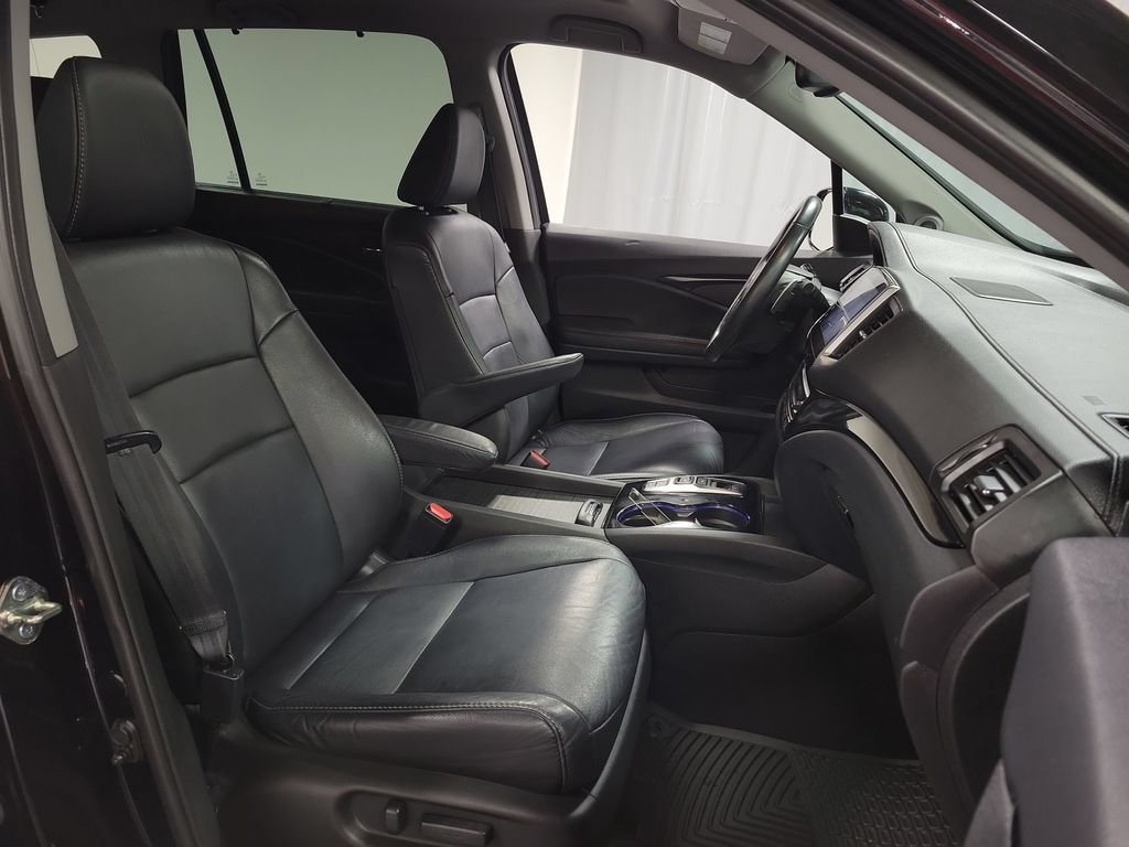 Used 2018 Honda Pilot Touring image 31