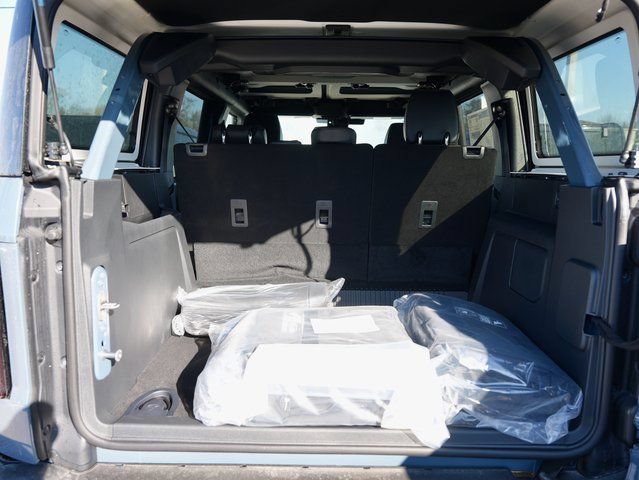 New 2025 Ford Bronco Badlands w/ Sasquatch Package AWD/4WD image 6