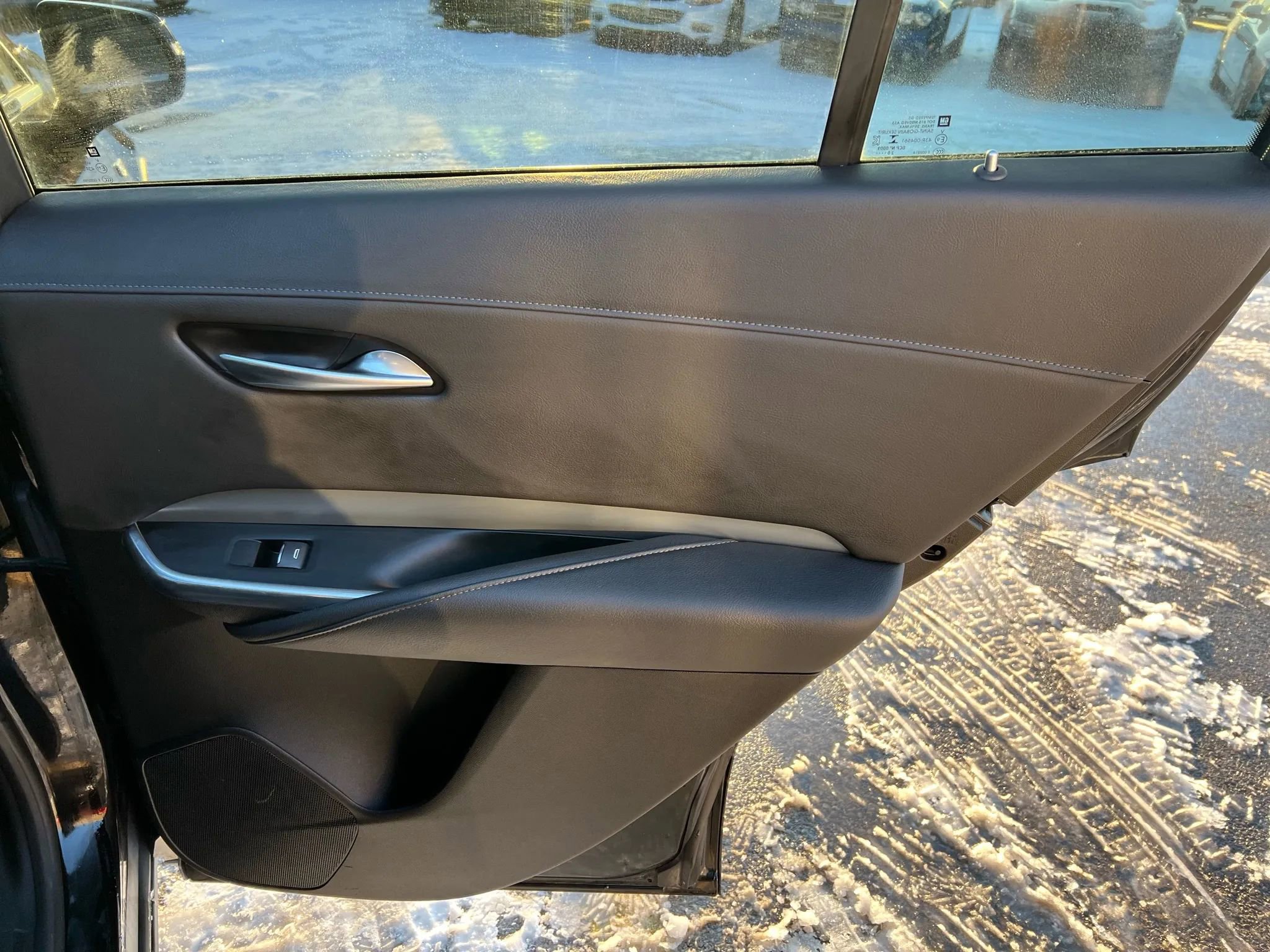 Used 2021 Cadillac XT4 Premium Luxury w/ Cold Weather Package image 22