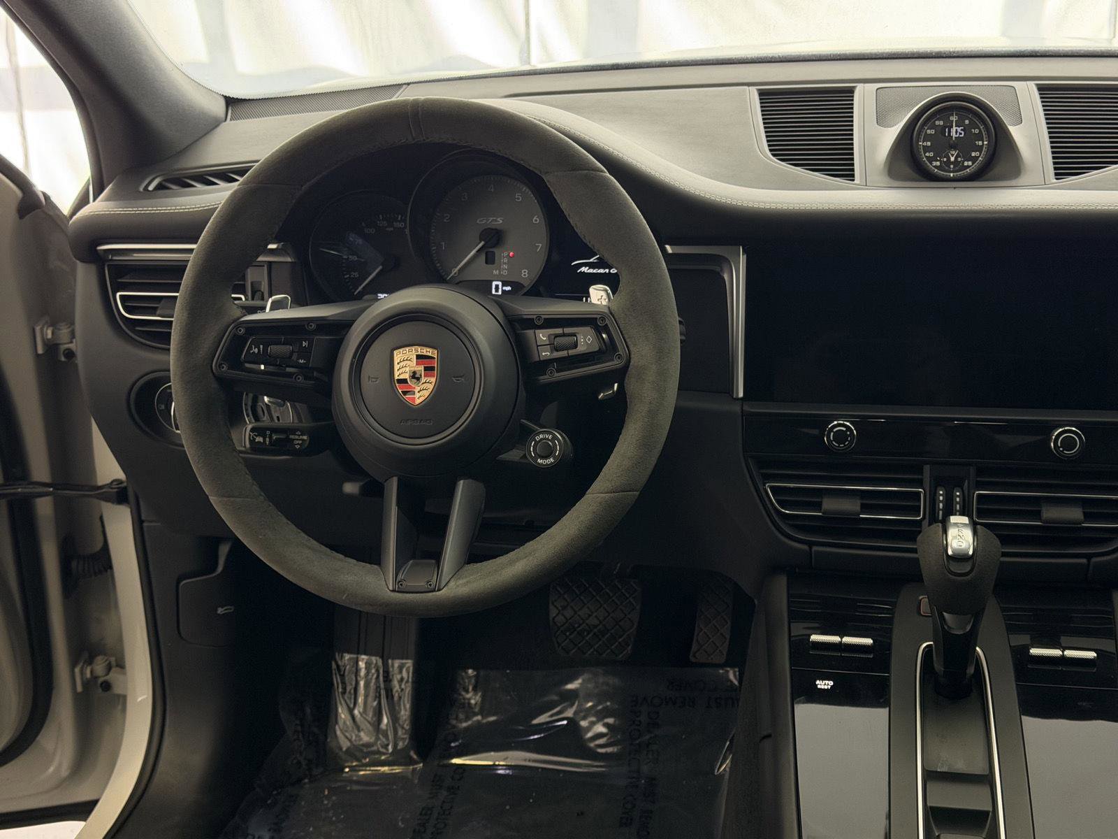 Certified 2023 Porsche Macan GTS image 19