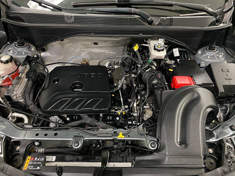 Used 2021 Buick Encore GX Essence w/ Advanced Technology Package image 14