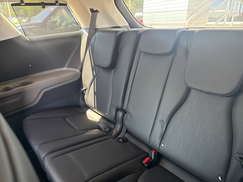 New 2026 Kia Carnival EX image 22