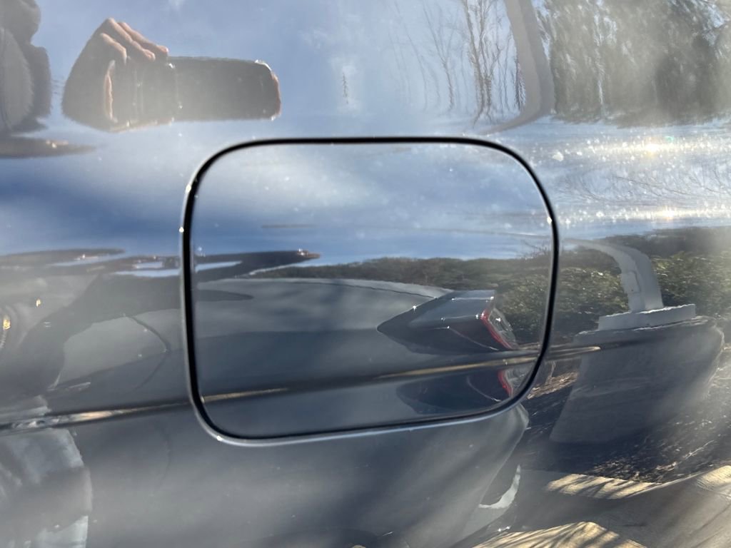 Used 2025 Toyota Camry LE image 18