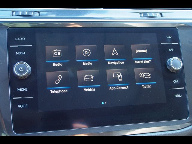 Used 2020 Volkswagen Tiguan SEL FWD image 32