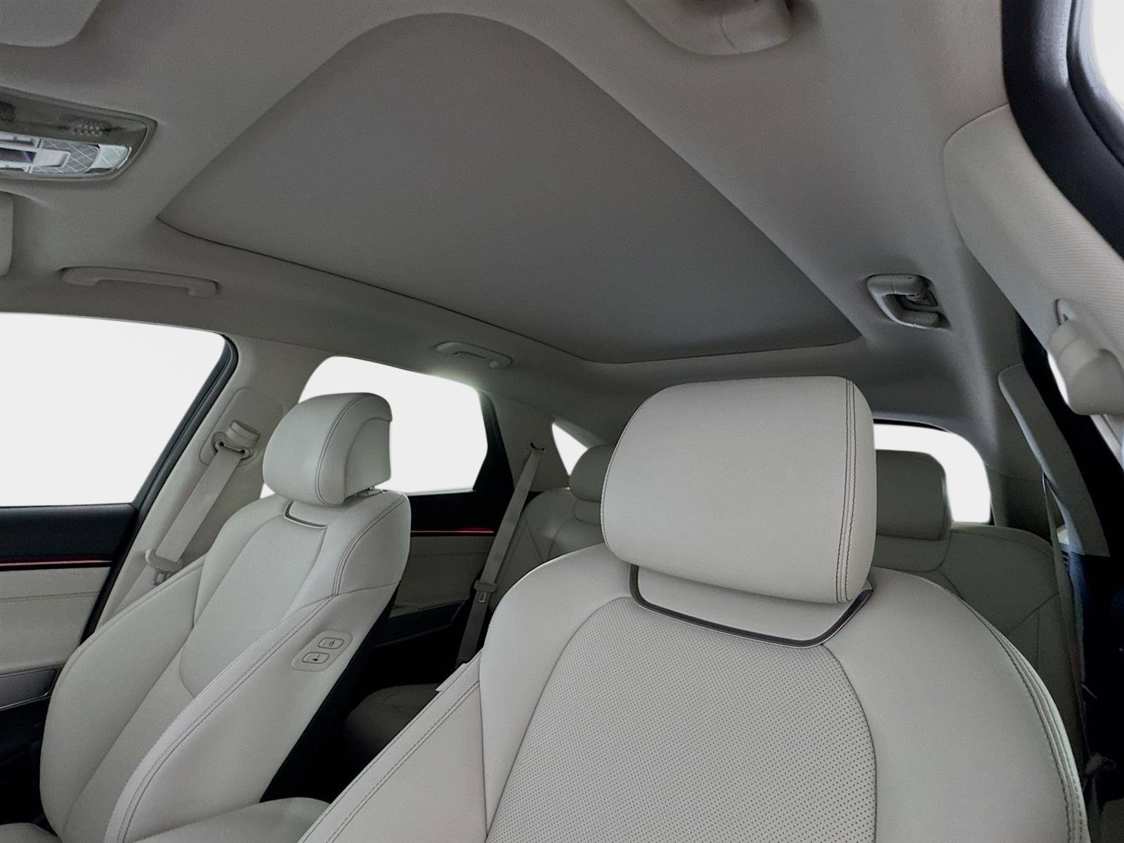 New 2026 Genesis GV70 2.5T Select image 14