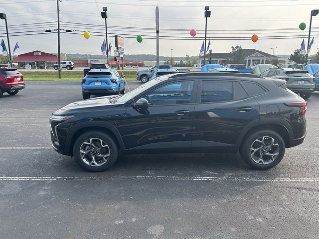 New 2025 Chevrolet Trax LT w/ Sunroof Package image 33