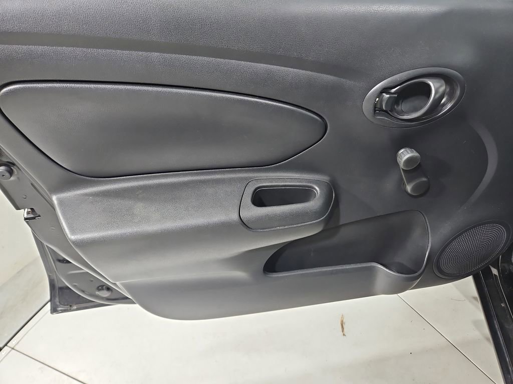 Used 2019 Nissan Versa S FWD image 11