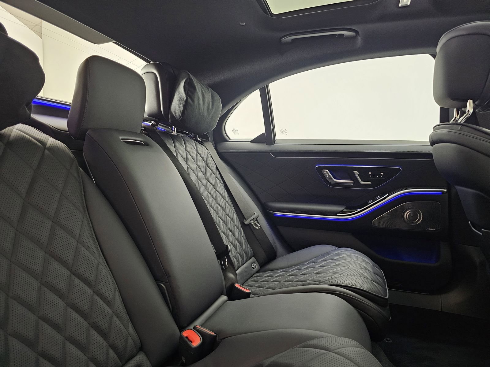 New 2026 Mercedes-Benz S 580 4MATIC Sedan image 28