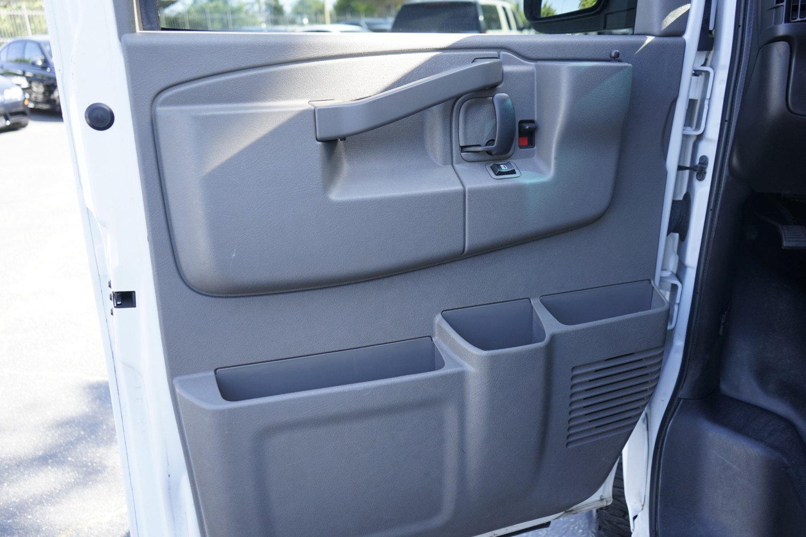 Used 2021 Chevrolet Express 2500 w/ Driver Convenience Package image 24