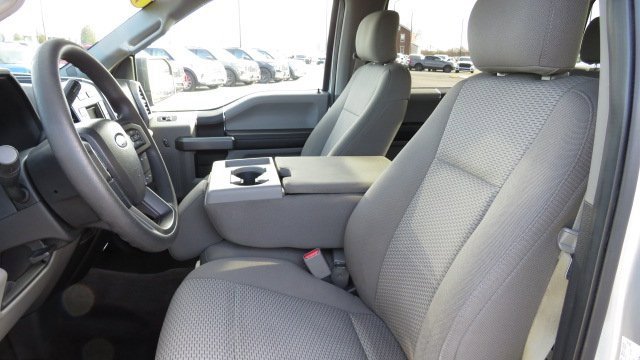 Used 2017 Ford F150 XLT image 4