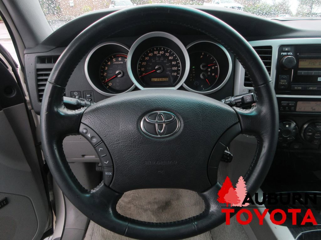 Used 2008 Toyota 4Runner Limited image 17