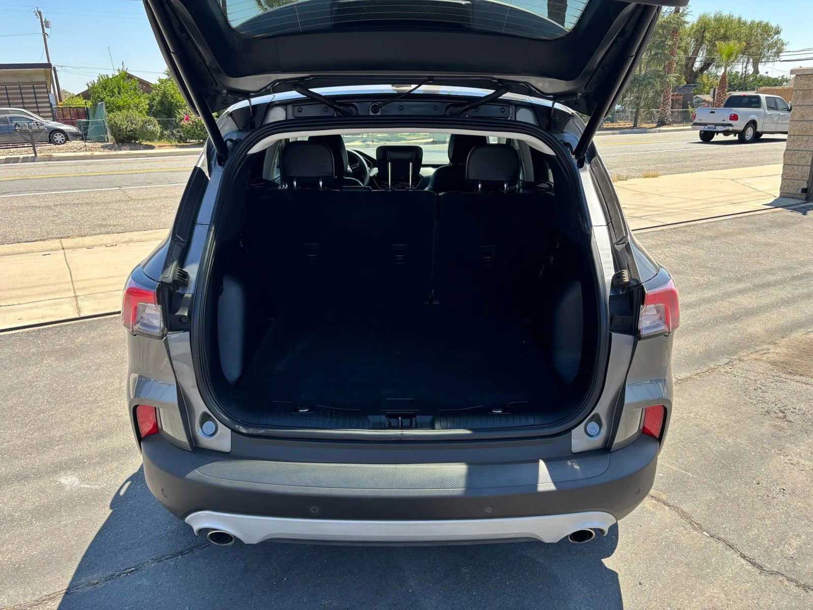 Used 2022 Ford Escape SEL image 10