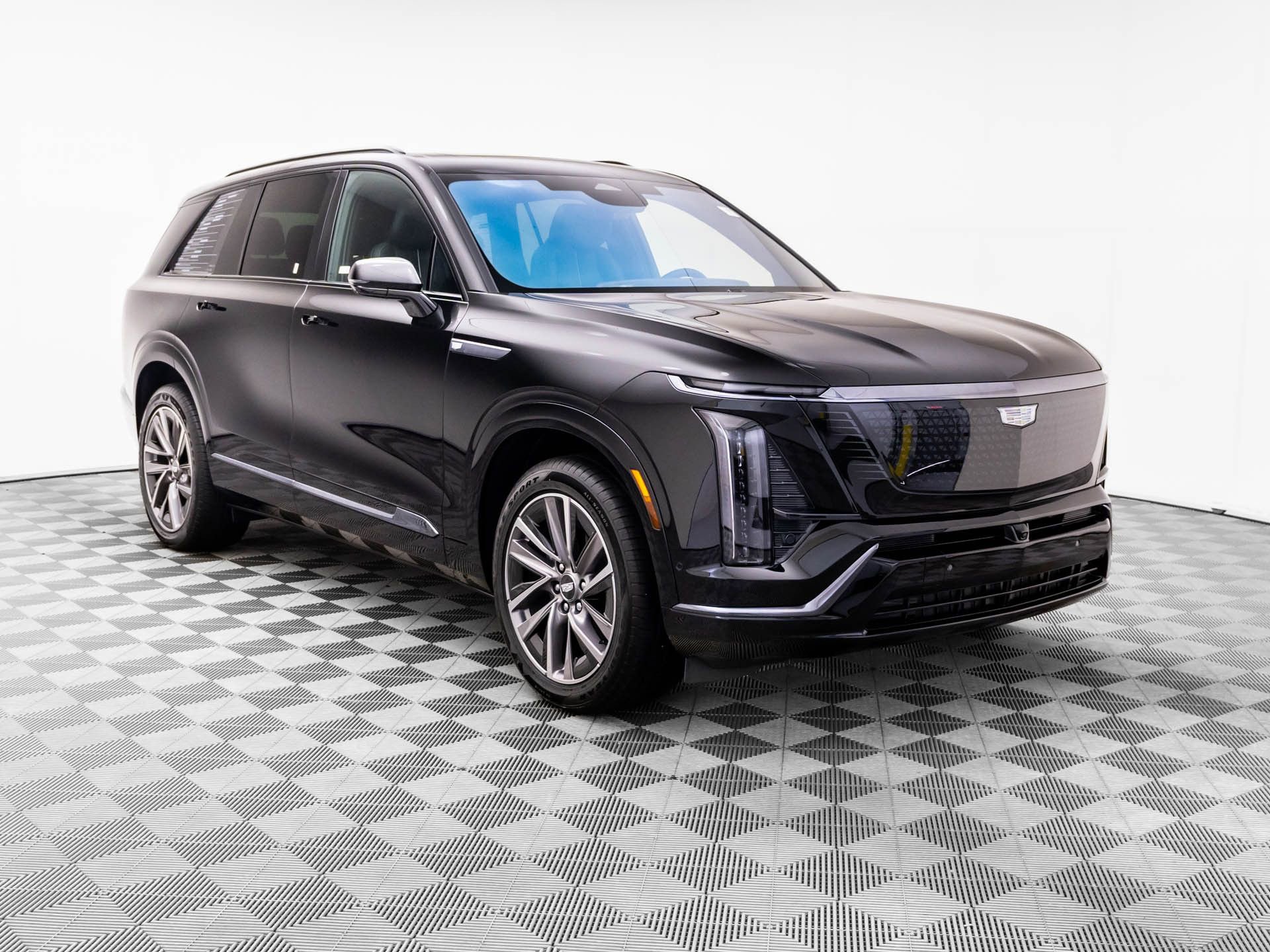 New 2026 Cadillac Vistiq Luxury w/ LPO, Floor Liner Package AWD/4WD image 8