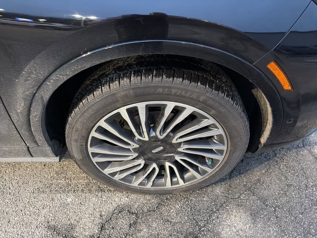 Used 2022 Lincoln Corsair Reserve w/ Equipment Group 201A image 6