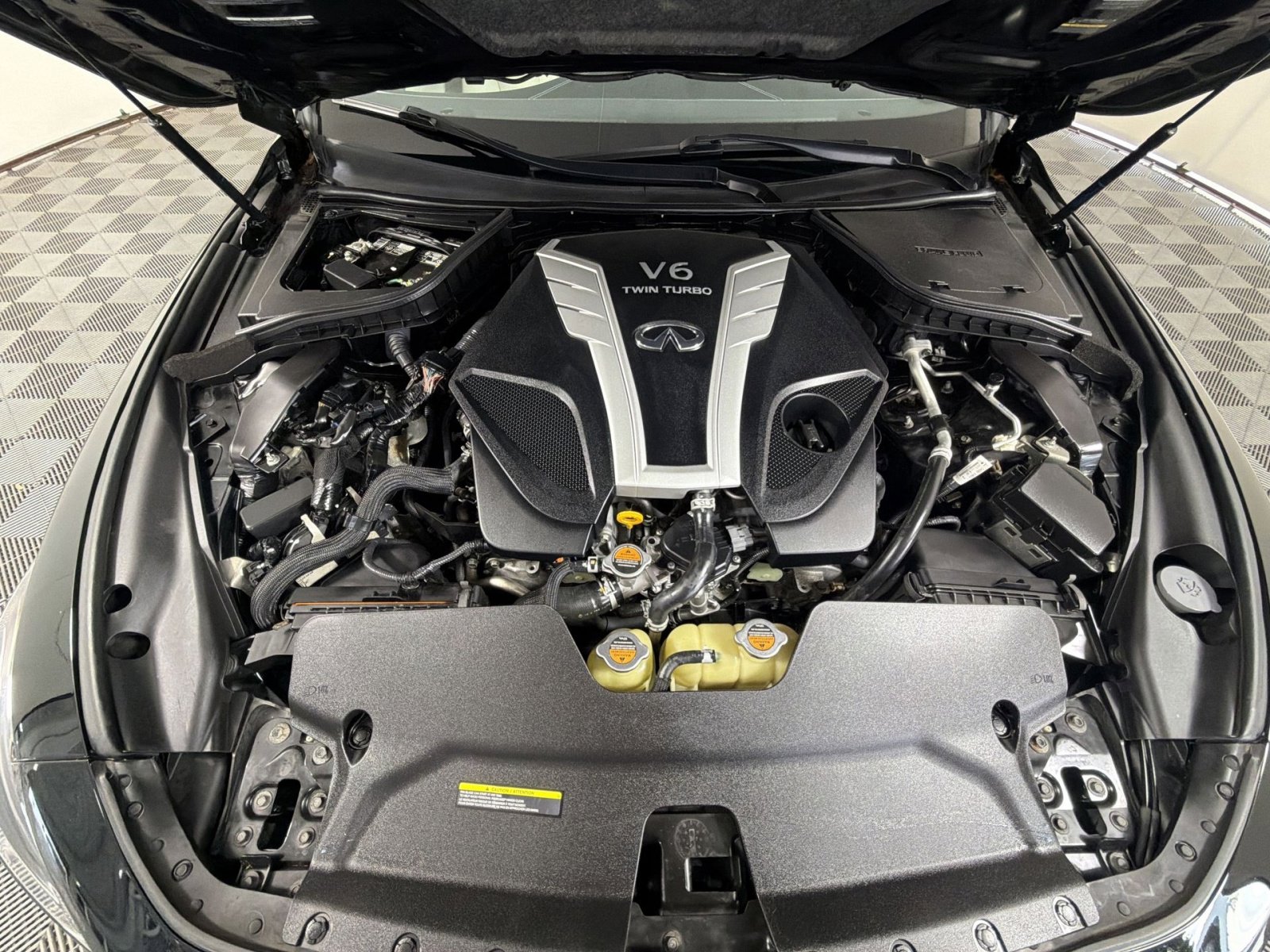 Used 2017 INFINITI Q60 w/ Cargo Package image 27