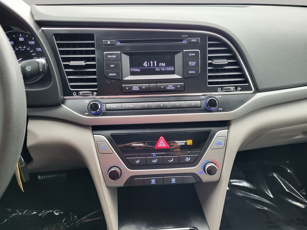 Used 2017 Hyundai Elantra SE FWD image 26