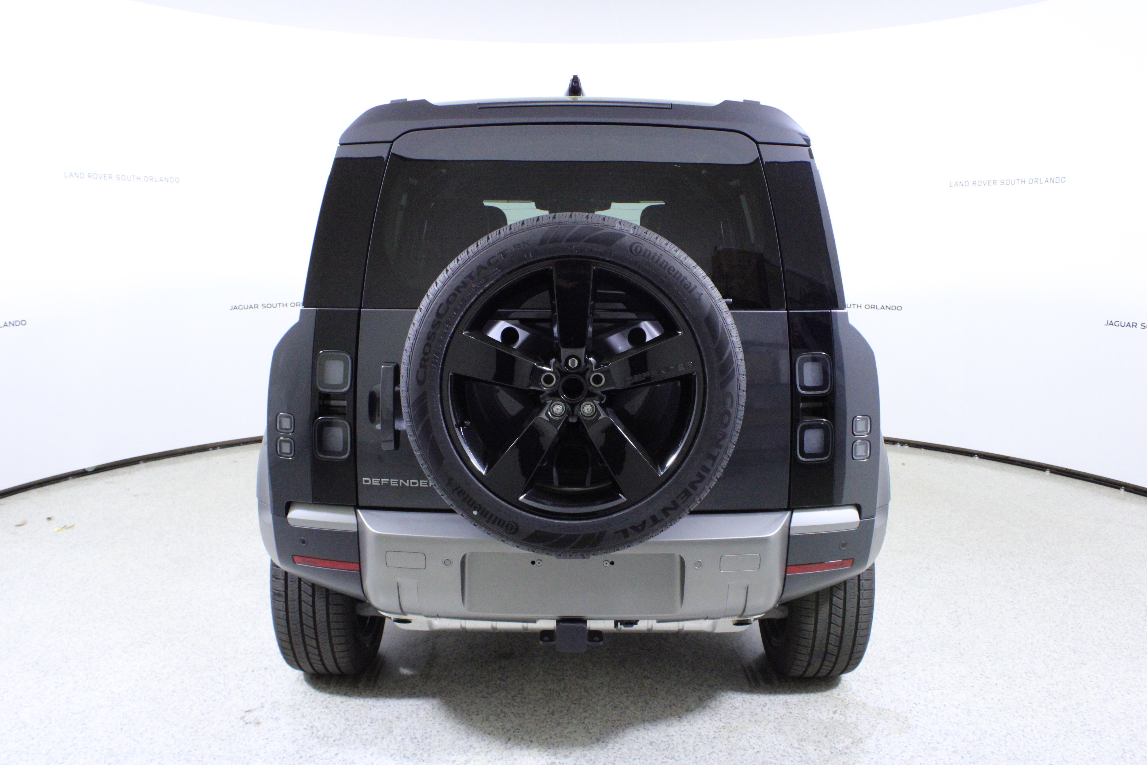 New 2026 Land Rover Defender 110 S image 6